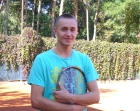 Paweł na treningu tenisowym